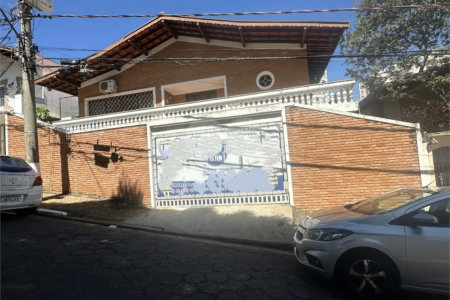 Casa à venda com 4 quartos, sendo 1 suíte,  no Centro, Vinhedo, SP