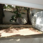 Casa em condomínio fechado no Jardim Floresta, 3 suítes, área gourmet, piscina, 4 vagas.