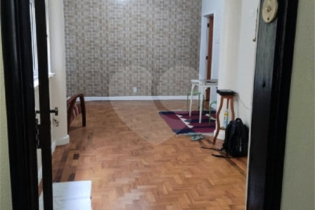Apartamento Reformado à Venda no Edifício São José – Av. São João, São Paulo