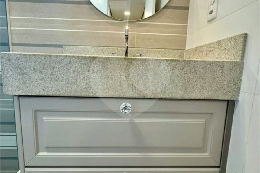 Apartamento no Edifício Bellagio, com 3 dormitórios, sol da manha e na modalidade porteira fechada.