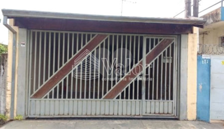 Casa à venda com 3 quartos, sendo 1 suíte,  em Parque Industrial, São Carlos, SP