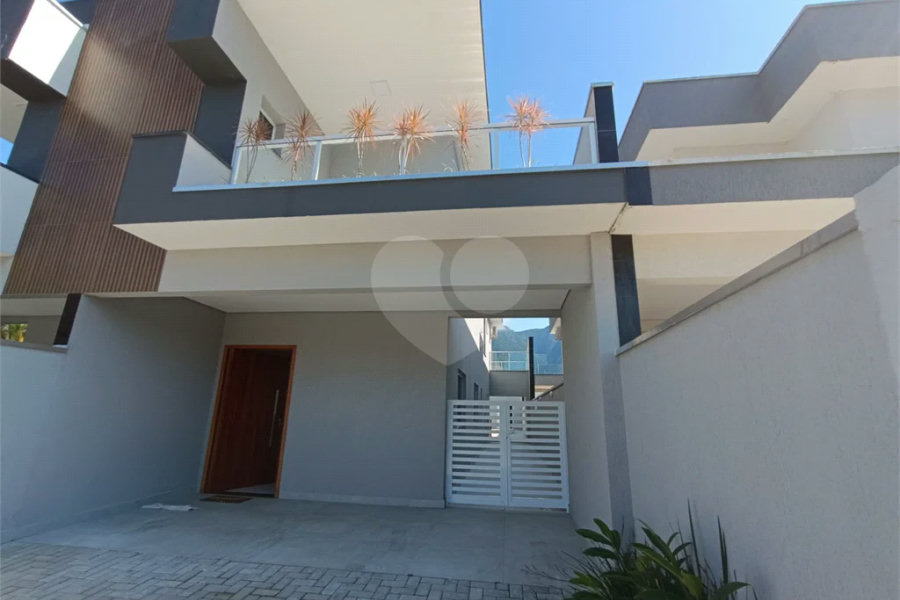 Casa à venda com 4 quartos, sendo 3 suítes,  em Morada da Praia, Bertioga, SP
