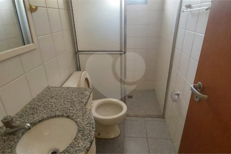 Apartamento no Condomínio Joan Miro .