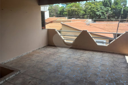Sobrado no Parque Delta.