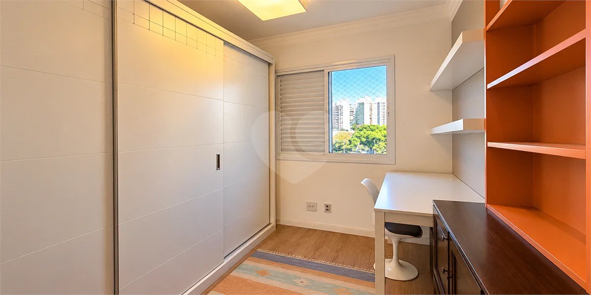 Apartamento com 3 dormitórios, 1 suíte, sala ampliada, varanda gourmet, planejados e 2 vagas. Condomínio com lazer completo e ótima localização em São Bernardo do Campo.