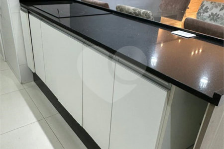 Apartamento MOBILIADO à venda. ÓTIMA OPORTUNIDADE!