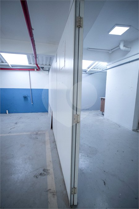 Lindo Salão Comercial para locação com 924m2 no Centro de Atibaia