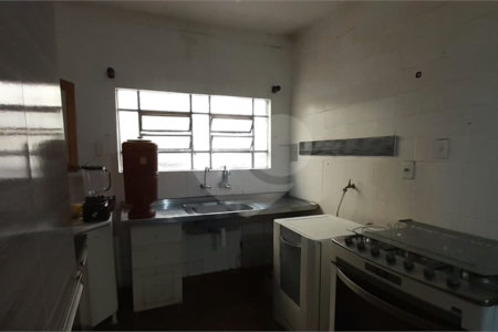 Casa Térrea Ampla com 4 Dormitórios, Suíte e Quintal à Apenas 15 Minutos do Estação Tatuapé.