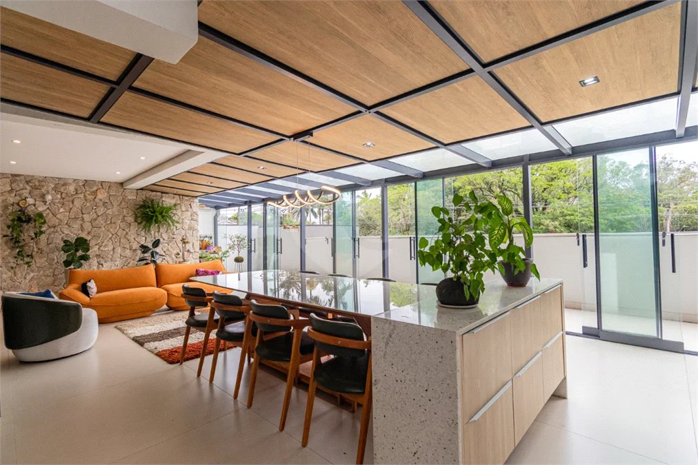 Apartamento 3 suítes 4 vagas 318m² a venda na Vila Sofia - São Paulo