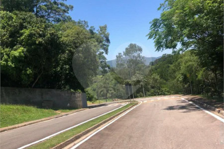 Lote de 600m² à Venda no Condomínio Quintas da Boa Vista em Atibaia/SP
