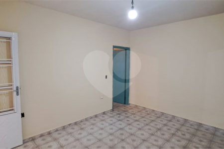 Casa ampla em bairro tranquilo – excelente oportunidade para morar ou investir!