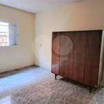 Casa ampla em bairro tranquilo – excelente oportunidade para morar ou investir!