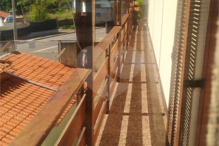 Linda casa com 3 suítes a venda na Vila Pasti em Louveira