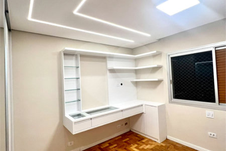 Apartamento à venda com 3 quartos, sendo 1 suíte, em Alto da Boa Vista, São Paulo, SP