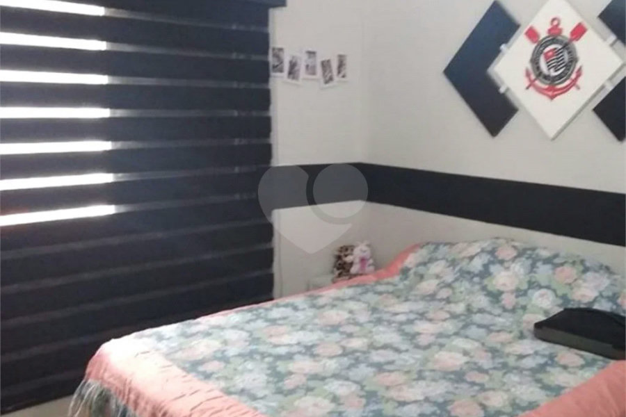 Sobrado à venda com 3 quartos, sendo 1 suíte, em Artur Alvim, São Paulo, SP
