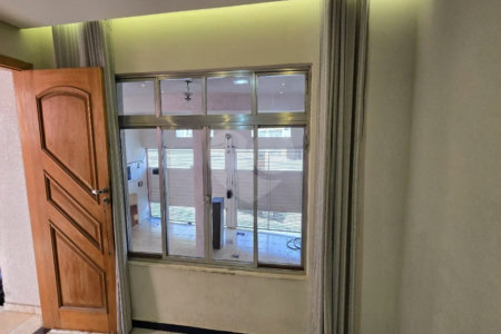 Casa com 185m² , 3 dormitórios , 2 vagas , à venda no Jd. Alzira Franco , em Santo André.