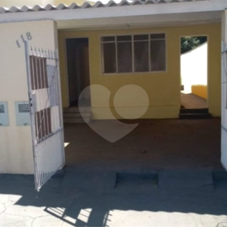 Casa á venda no Jardim são Batista.