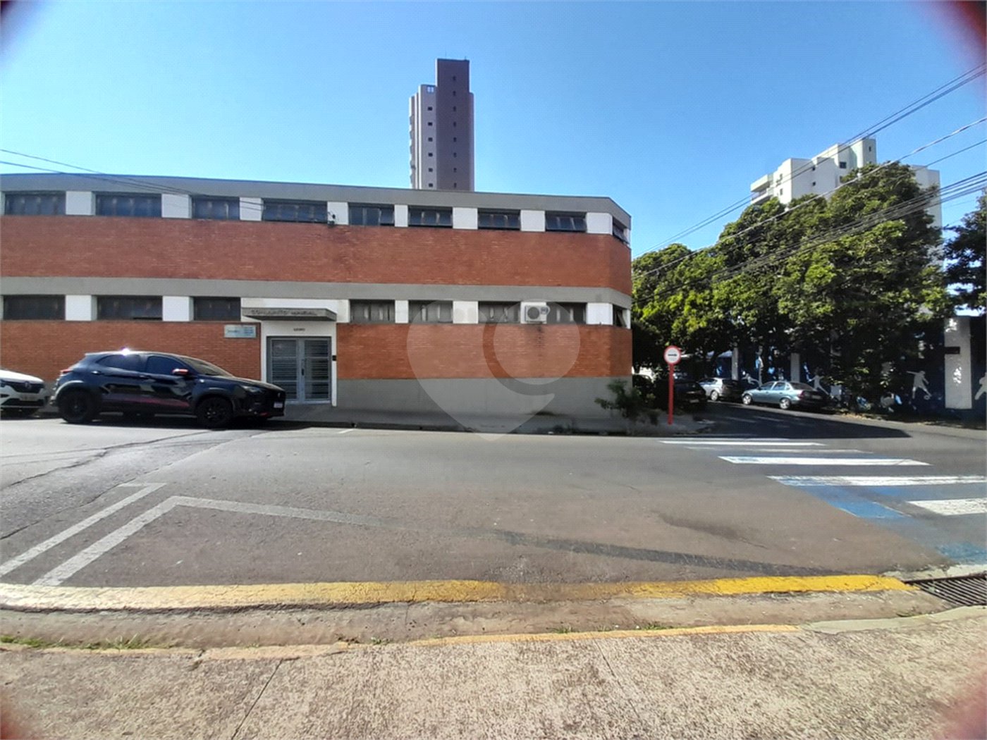 Apartamento à Venda ou para Locação no Edifício Marchal Estilo - São Carlos