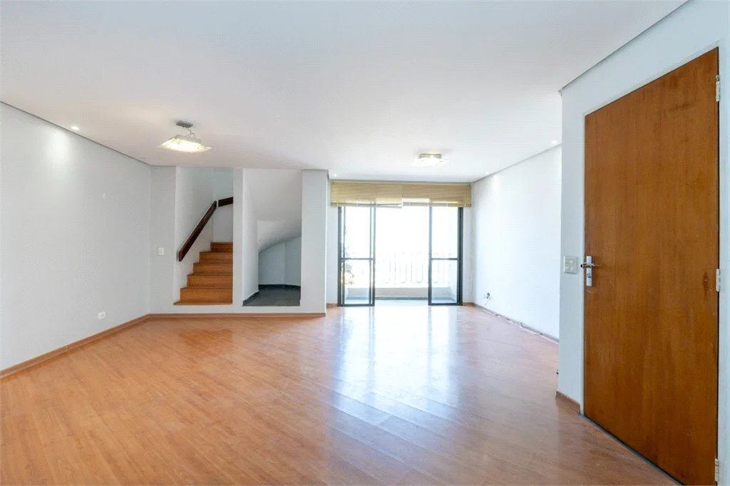 Cobertura à venda com 3 quartos, sendo 2 suítes, em Vila Progredior, São Paulo, SP
