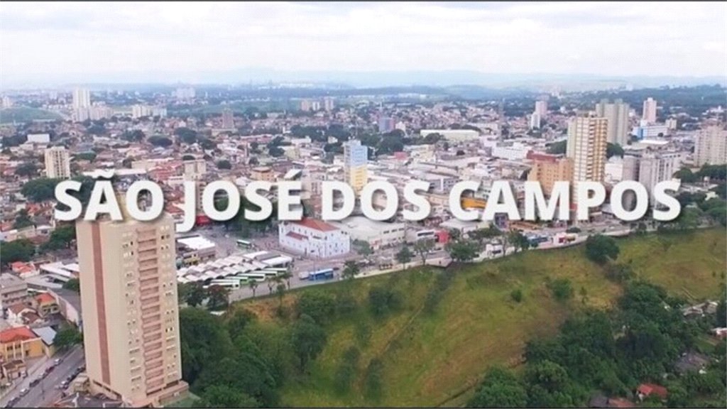 SOBRADO A VENDA EM CONDOMINIO FECHADO, URBANOVA, 4 DORMITORIOS, 4 VAGAS DE GARAGEM, SJC/SP