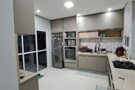CASA A VENDA 163M², 3 DORMITORIOS,1 SUITE, 2 VAGAS - JARDIM DAS INDUSTRIAS - SÃO JOSÉ DOS CAMPOS/SP.
