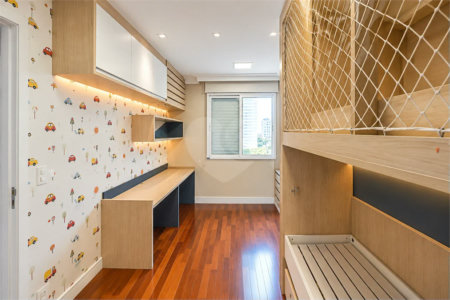 Cobertura de 260 m² em São Bernardo do Campo, com 4 dormitórios, 3 suítes, piscina privativa, espaço gourmet e vista livre. Viva esse privilégio! Agende sua visita e encante-se!