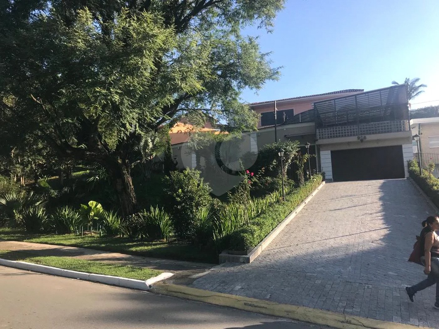 Casa à venda com 5 quartos, sendo 3 suítes, em Alto da Lapa, São Paulo, SP