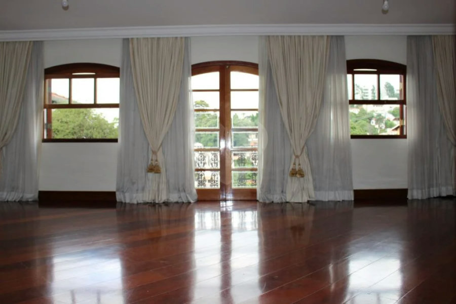 Excelente casa com piscina no Tremembé