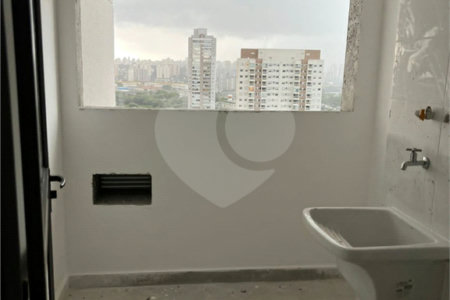 Apartamento com 95m² , 3 dormitórios , 2 vagas , à venda na Vila Prudente.