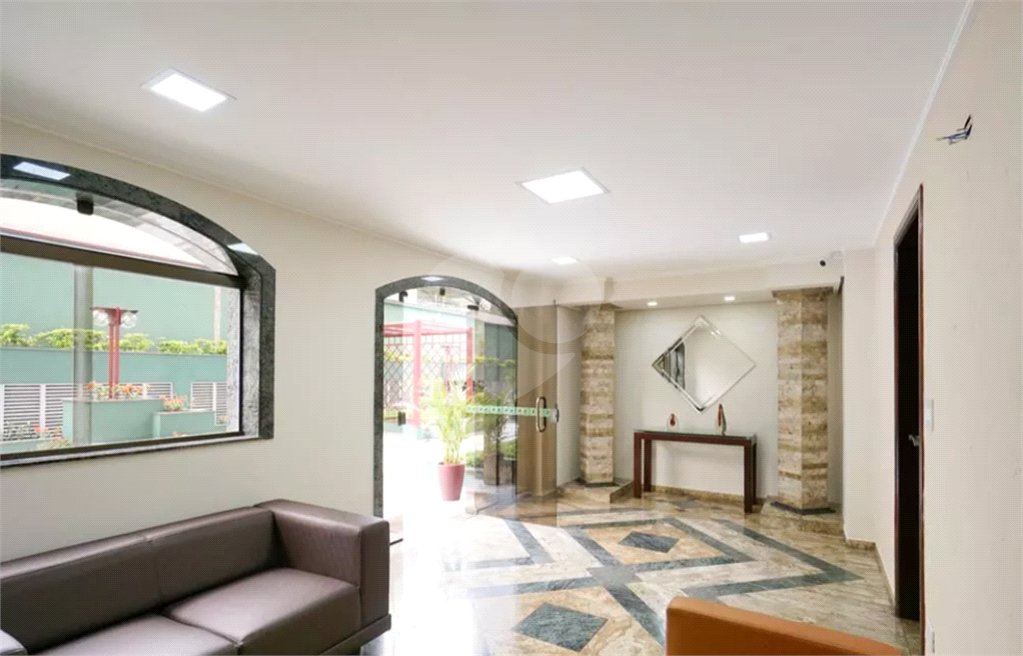 Apartamento na Região do Anália Franco Próximo ao Shopping com 3 Dormitórios sendo 1 Suíte e 2 Vagas de Garagem