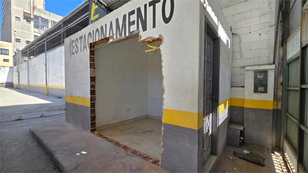 OPORTUNIDADE ESTRATÉGICA NO CENTRO DE OSASCO - GALPÃO COM 400M2