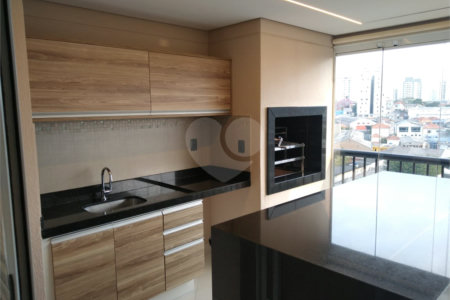Apartamento 3 suítes, varanda gourmet, 3 vagas em Condomínio Clube na Mooca