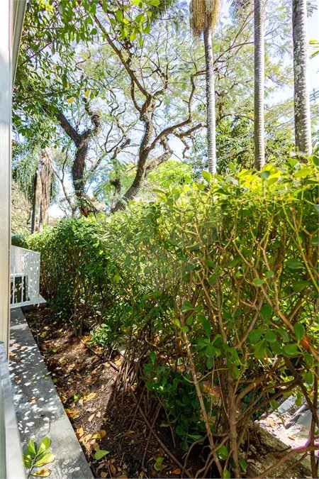Casa em condomínio fechado no Jardim Europa ao lado do Iguatemi | 3 suítes | 4 vagas