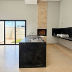 Casa à venda com 3 quartos, sendo 1 suíte, no condomínio Terra Ville, Três Lagoas - MS