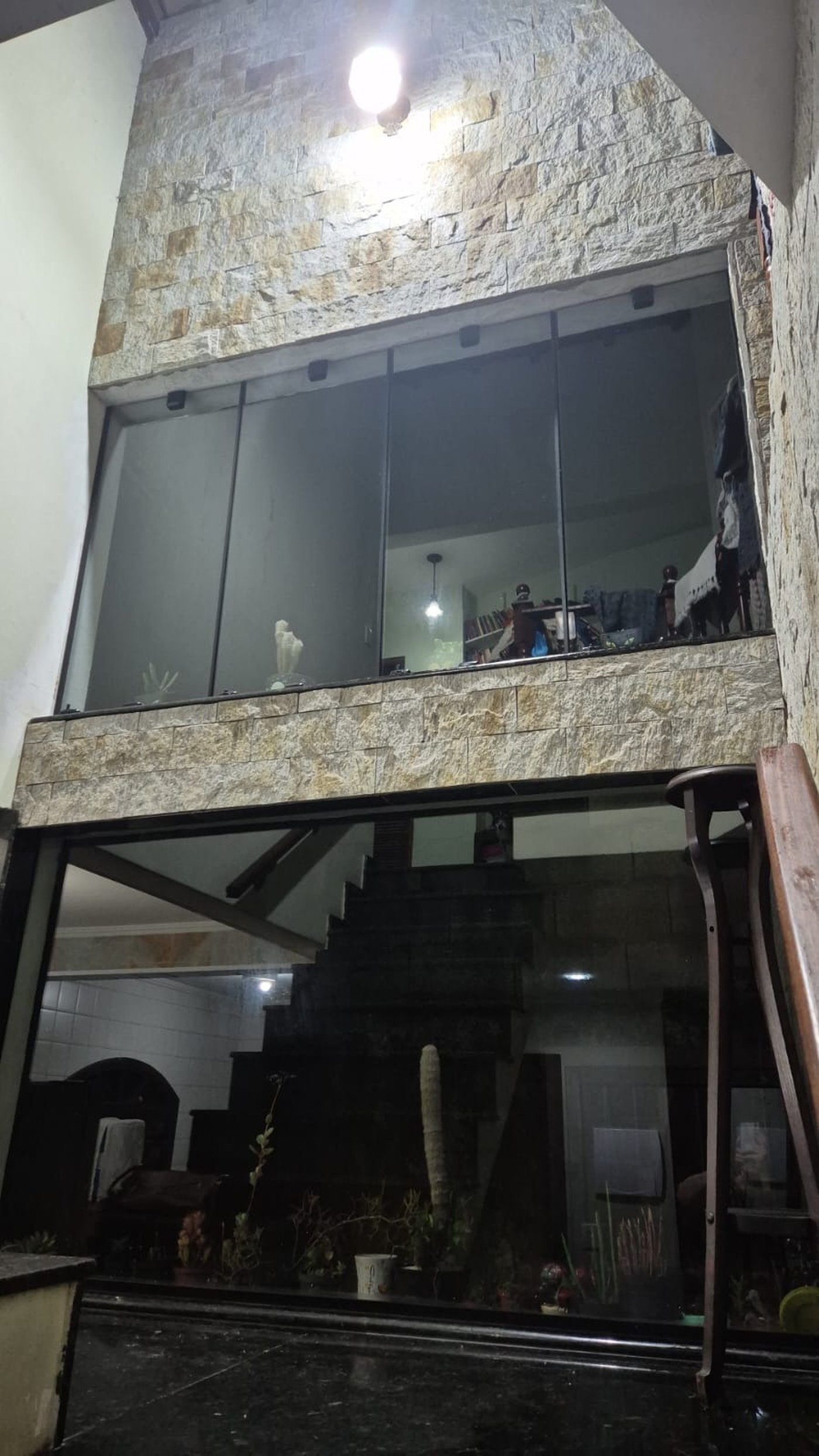 Casa à venda com 5 quartos, sendo 3 suítes, em Real, Praia Grande - SP