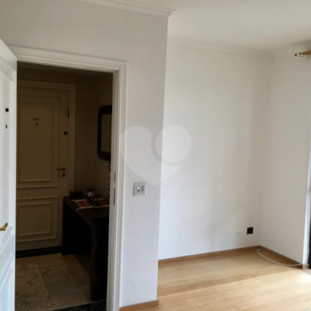 Apartamento com 3 Dormitórios sendo 1 Suíte 2 Vagas à Venda 99 m² por R$ 650.000