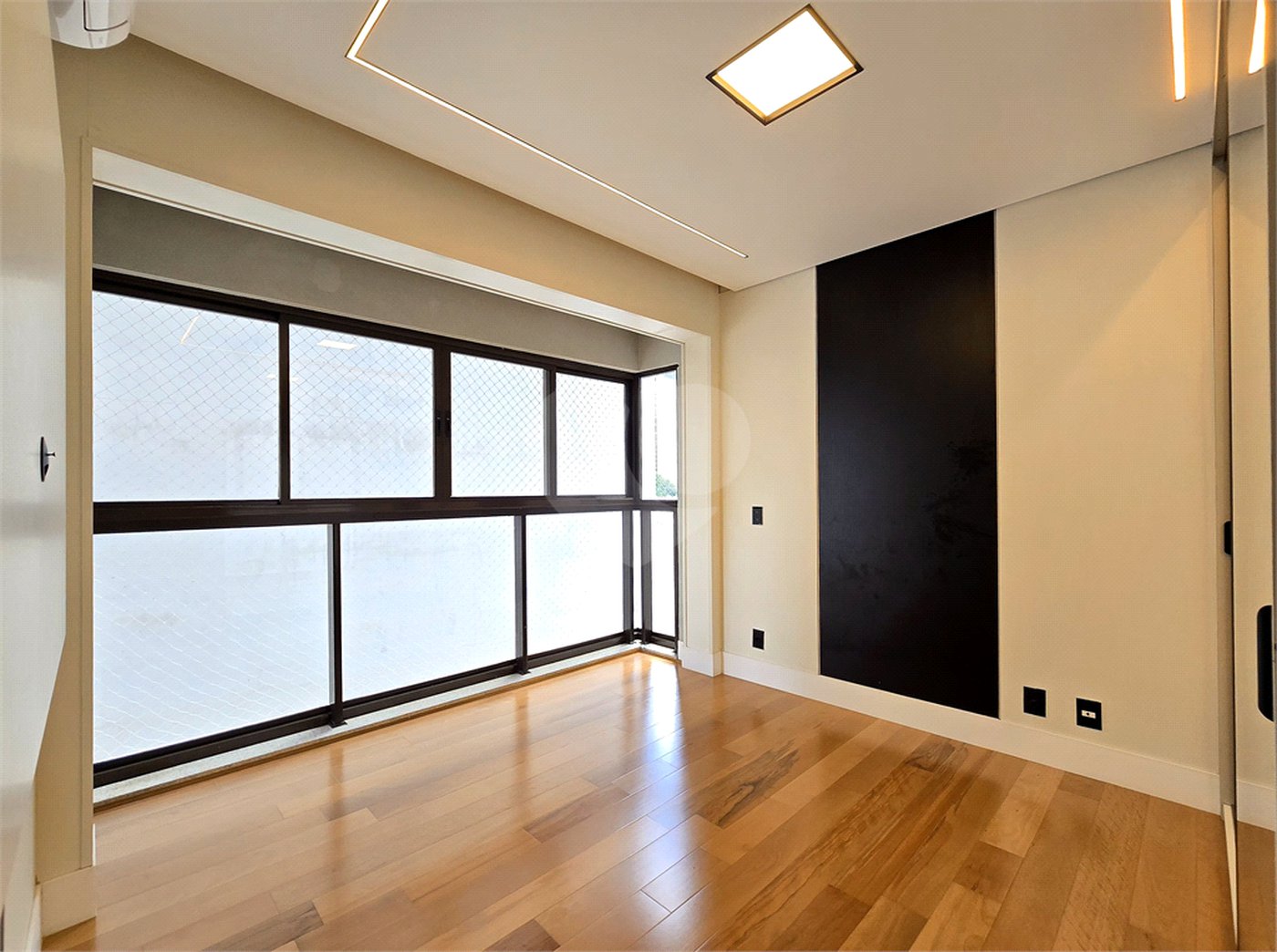 Apartamento 312 m² 4 Suítes 4 vagas 1 Por Andar em Higienópolis