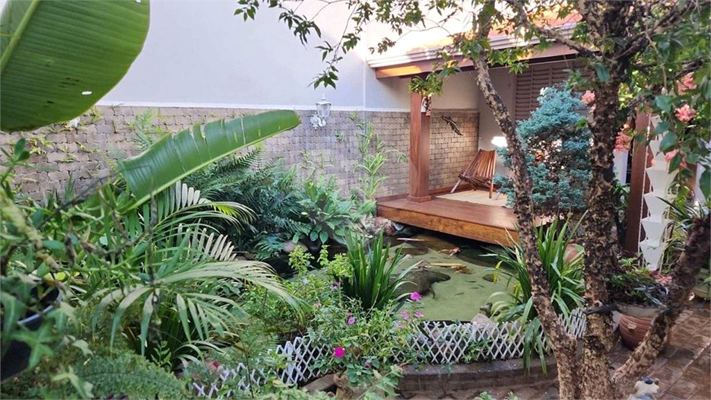 Casa térrea no Jardim Hikare