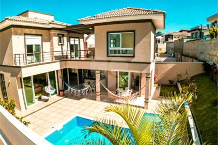 Sobrado à venda em Itupeva – 421,80 m² de terreno – 254,28 m² de área construída – 3 dormitórios – 4 banheiros – 4 vagas de garagem