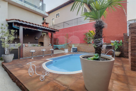 Casa à venda ou para alugar com 4 quartos, sendo 2 suítes, em Jardim Prudência, São Paulo, SP