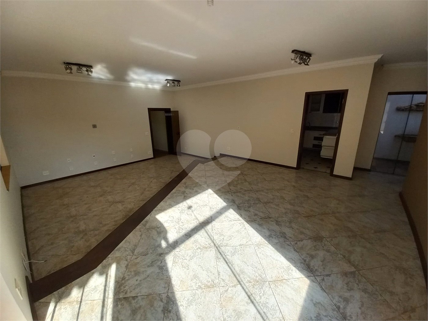 Excelente imóvel para venda no Planalto Paraíso .