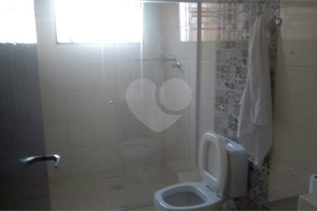 Casa térrea para venda ou locação no Santa Felícia.