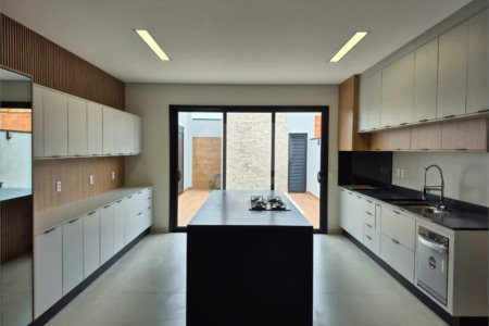 Casa a venda Condominio Maria Candida