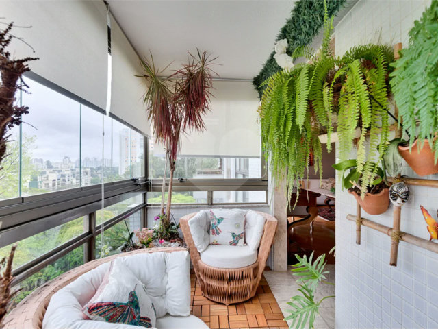 Apartamento à venda com 3 quartos, sendo 1 suíte,  em Jardim Marajoara, São Paulo, SP