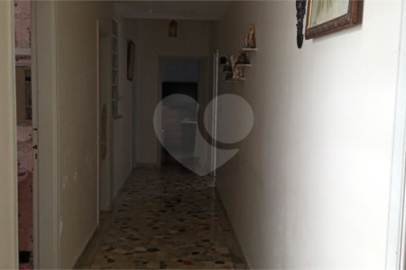 Casa com 315 m² tendo 4 dorm no Jardim da Glória.