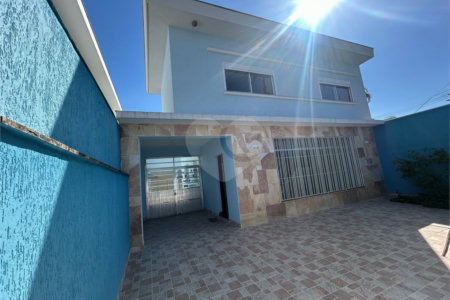 Casa à venda com 3 quartos, sendo 1 suíte, em Vila Cruzeiro, São Paulo, SP