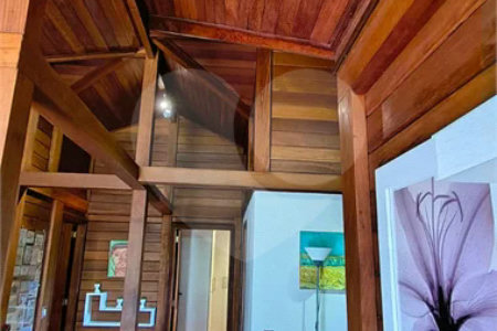 Casa à venda ou para alugar com 7 quartos, sendo 5 suítes, no condomínio Estância Marambaia, Vinhedo - SP