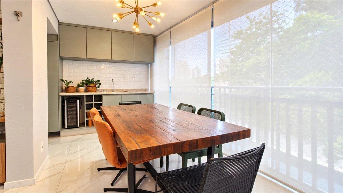 Apartamento 2 dormitórios 1 suíte 1 vaga de garagem