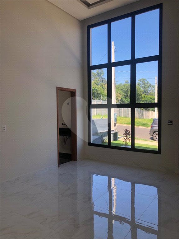 Indaiatuba - Condominio Jardins di Roma - Venda -Locação 0 R$ 10.000,00 mais encargos - condominio - R$ 650,00 - IPTU - R$ 230,00 - Terreno 300ms - construido 170 metros quadrados - Terrea - 3 quartos, uma suíte e uma demi suite , 4 banheiros , piscina - Preparado para água quente até a piscina!!