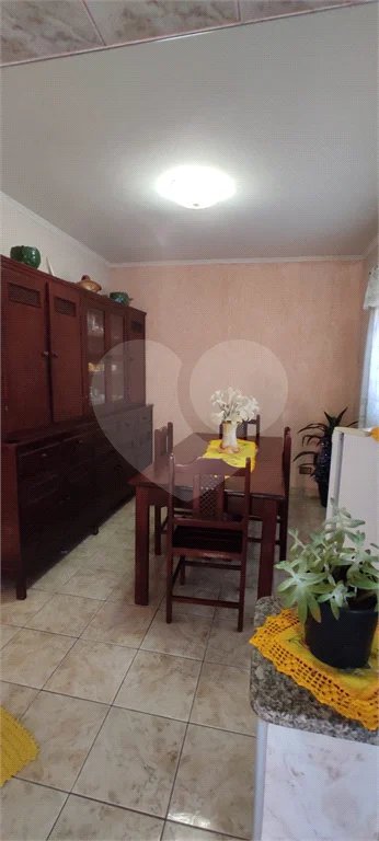 Casa a venda na cidade de São Pedro - SP.